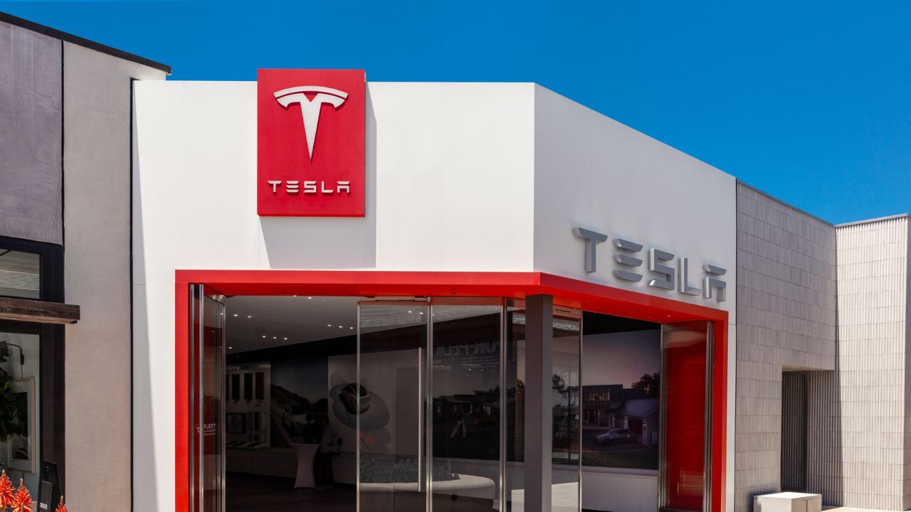 Samsung Foundry grabs $16.5B AI chip deal from Tesla