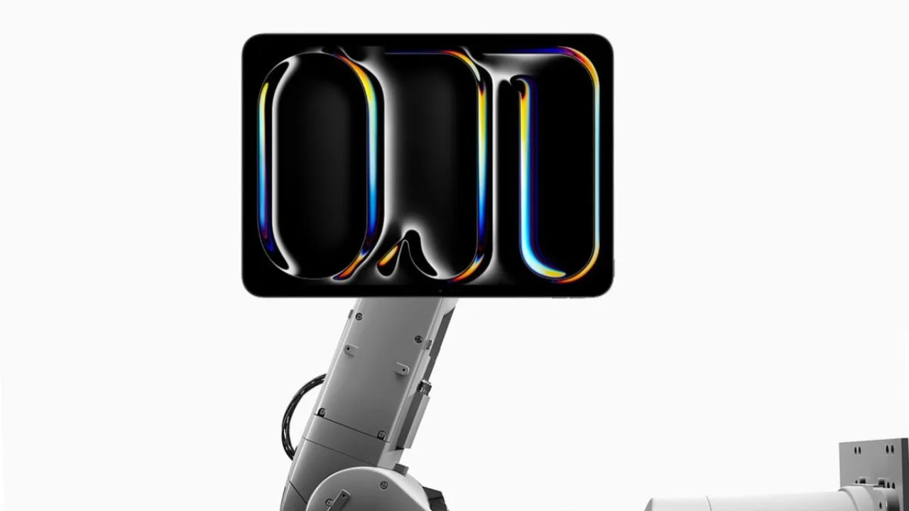 Apple AI-Powered Companion Robot With 7-Inch Display Arrives in 2027 to Redefine Personal AI Interaction