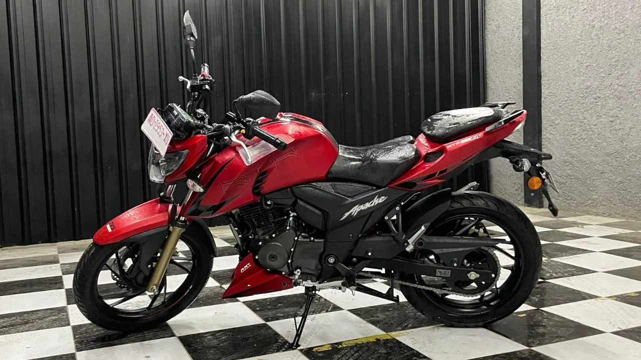 Top reasons to buy TVS Apache RTR 160 4V